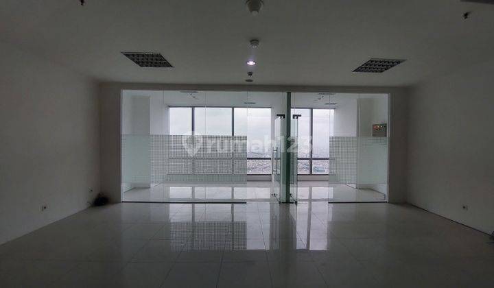 For Rent Office Space Soho Capital central Park Size 139 Sqm Semi Furnished 2