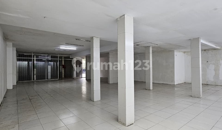 Kebon Sirih Prime Area Commercial Building, Central Jakarta, Hook Position 2