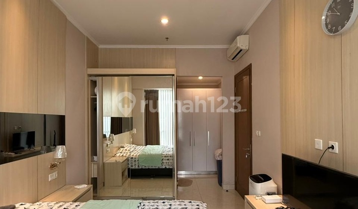 For Rent Luxury Condominium with Direct Access to Taman Anggrek Mall and HubLift 2