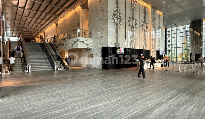 Office District 8 Scbd 1 Floor Utuh Jarang Ada, Prestigious Location