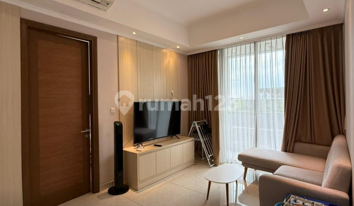 For Rent Luxury Condominium with Direct Access to Taman Anggrek Mall and HubLift