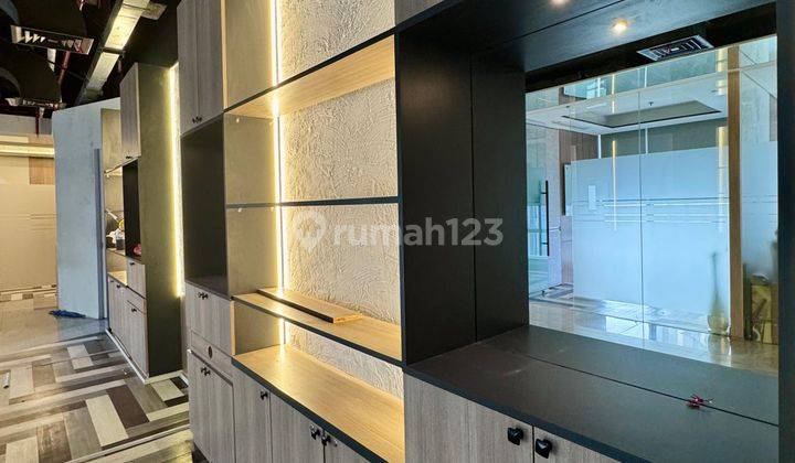 Murah Jarang Ada Office Space Soho Capital 175M Semi Furnish 2