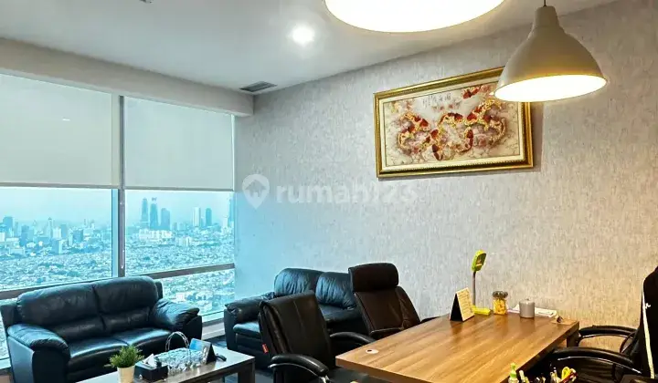 Murah Jarang Ada Office Soho Capital Size 137SQM Semi Furnished