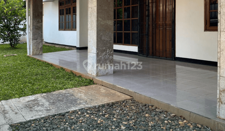 Dijual Modern Classic House, Special Price Best Fengsui, Bisa Kpa 1