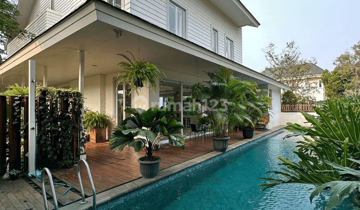 For Sale Classic Country House At Taman Golf Karawaci, Best Price 1