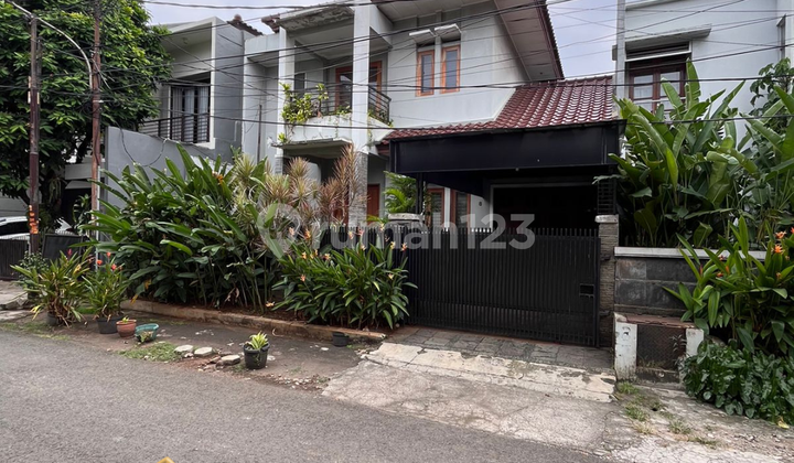 For Sale Moder Minimalist House At Kebayoran Baru Best Fengsui
