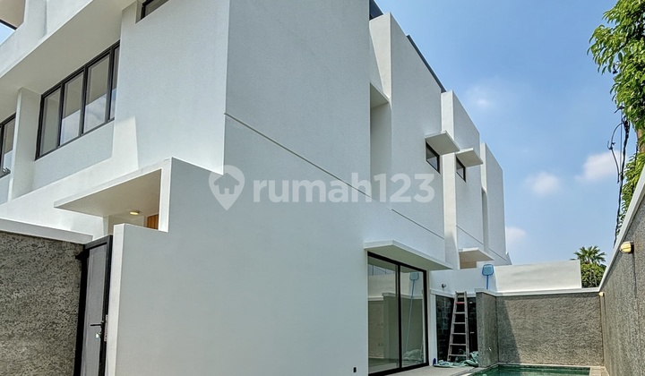 BRAND NEW RUMAH MODERN INDUSTRIAL KEMANG, BEBAS BANJIR LOKASI TENANG 2