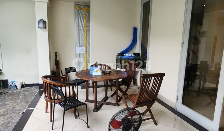 RUMAH MINIMALIST 2 LANTAI TERAWAT 2