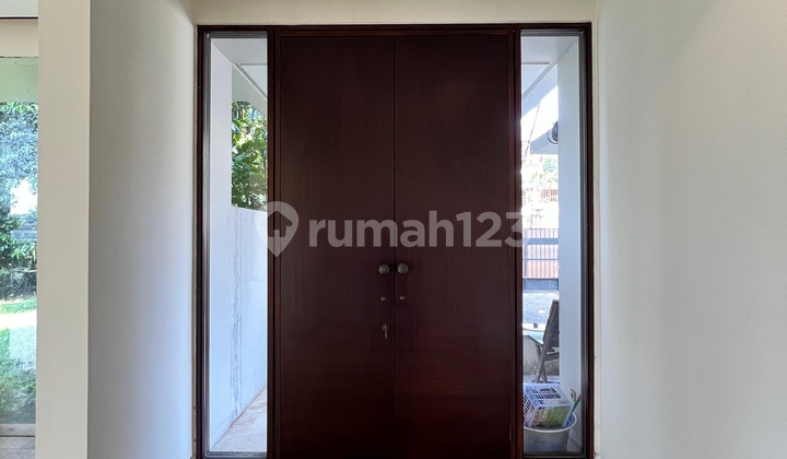 FOR SALE KEMANG RUMAH TROPICAL HALAMAN DAN TAMAN LUAS 2