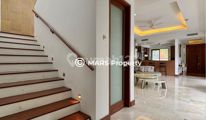 MODERN TROPICAL HOUSE THE VILLAS KEMANG 2