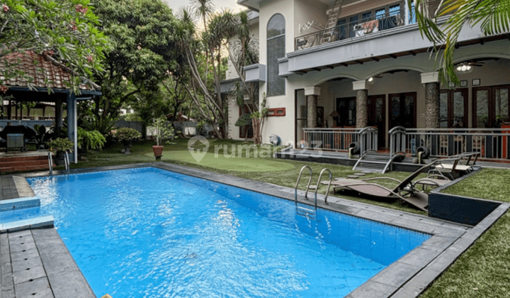 MODERN CLASSIC HOUSE LEBAK BULUS 2 LANTAI, TERAWAT DAN SIAP HUNI 1