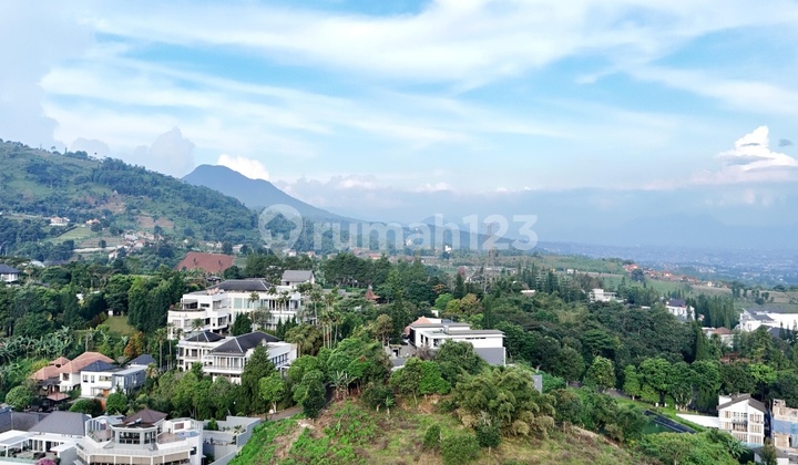 LAND PLOTS IN DAGO PAKAR ARE RARE. Views of the Valley, Mountains, and City.