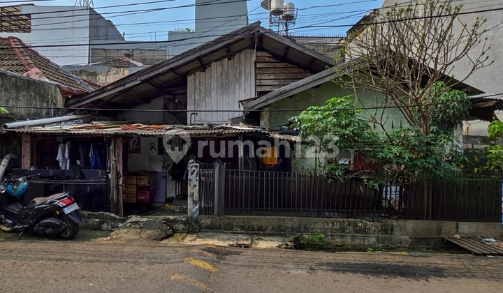 RUMAH LAMA HITUNG TANAH TOMANG COCOK UNTUK KOSTAN, CO LIVING, DEKAT PERKANTORAN DAN UNIVERSITAS 2