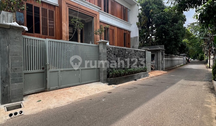 BRAND NEW MODERN CLASSIC HOUSE KEMANG PRIVATE LIFT, POOL, JALAN LEBAR