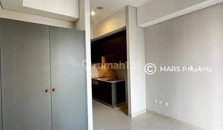 Disewakan Apartemen Taman Anggrek Residences Studio Semi Furnished  2