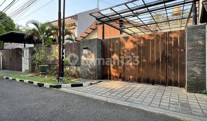 For Sale - Kebayoran Baru Rumah Lokasi Premium Kebayoran Baru