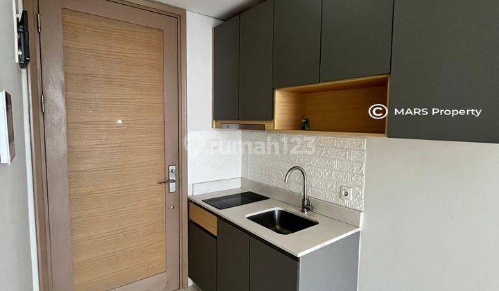 For Sale Apartemen Taman Anggrek Residences 2 Bedroom Semi Furnished  2