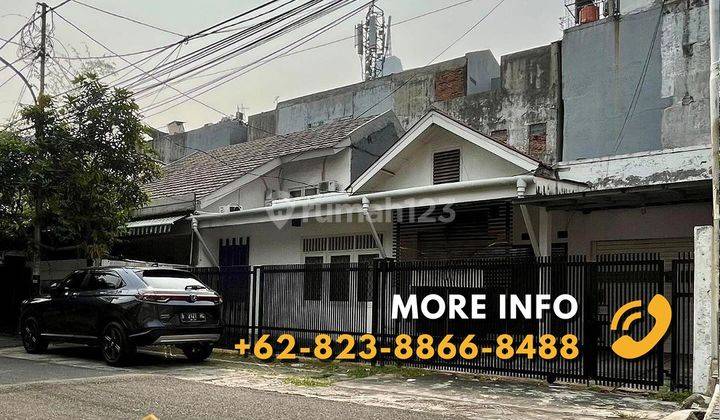 KEBAYORAN BARU FOR SALE RUMAH LAMA HITUNG TANAH LOKASI STRATEGIS JALAN DEPAN 2 MOBIL  1