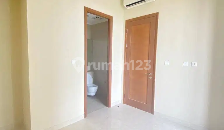 DIJUAL APARTEMEN CONDOMINIUM TAMAN ANGGREK RESIDENCES JAKARTA BARAT 3+1 BEDROOM SEMI FURNISHED 