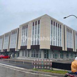 Disewakan Ruko Naro Unit Baru Desain Modern Lokasi Strategis 7