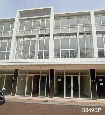 Disewakan Ruko Lokasi Strategis Yang Pertama Dan Satu Satunya Ayo Buruan Sewa Disini 3