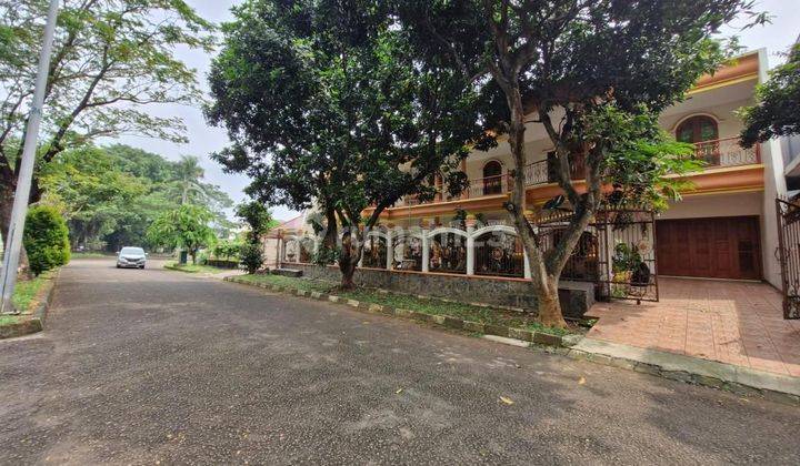 Rumah SHM 2 Lantai di Lokasi Premium Bumi Serpong Damai  1