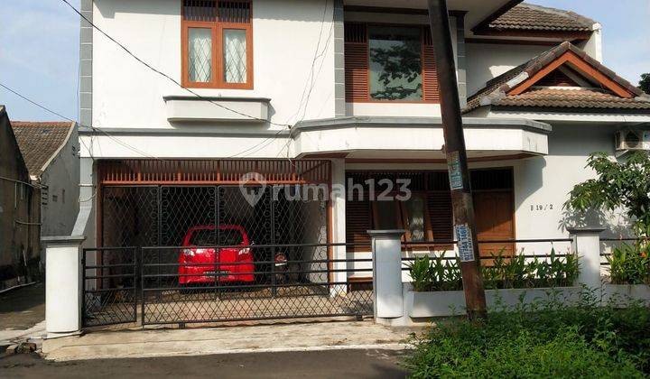 Rumah SHM 2.5 Lantai di Larangan Ciledug 1