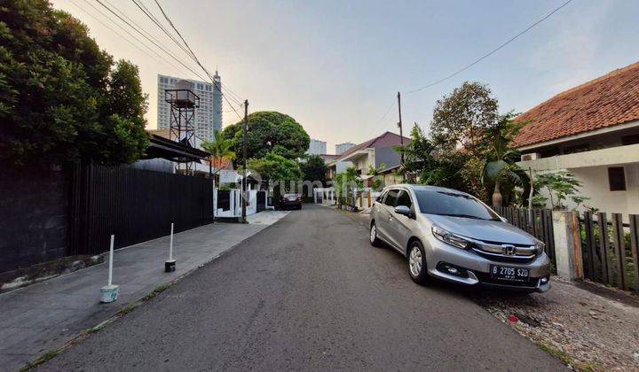 Rumah Hitung Tanah SHM 1.5 Lantai Strategis dekat Gandaria City Jakarta 1