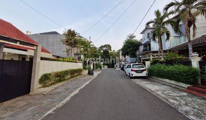 Rumah Hitung Tanah SHM 1.5 Lantai Strategis dekat Gandaria City Jakarta 2