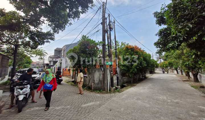 Rumah Unfurnished SHM - Sertifikat Hak Milik di Komplek Bangun Reksa, Ciledug, Tangerang, Ciledug Butuh Renovasi Rumah Unfurnished SHM - Sertifikat Hak Milik di Komplek Bangun Reksa, Ciledug, Tangerang, Ciledug Butuh Renovasi