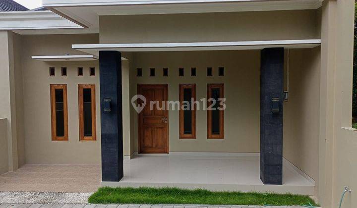  Rumah Mewah, Siap Huni, Desain Modern Di Purwomartani, Kalasan 1