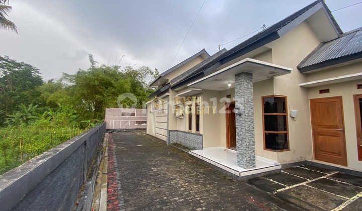 Rumah Murah Tanah Luas SHM Dijual Cepat di Jakal Km 10 Rumah Murah Tanah Luas SHM Dijual Cepat di Jakal Km 10