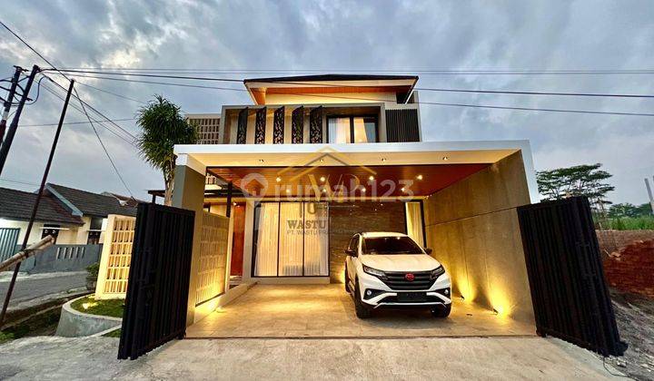 Rumah 2 Lantai Full Furnished, Hook, View Sawah Di Kalasan 1