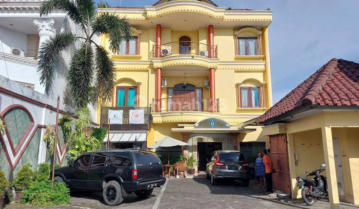 HOTEL BINTANG 2 DIJUAL CEPAT BU DEKAT AMPLAZ 3