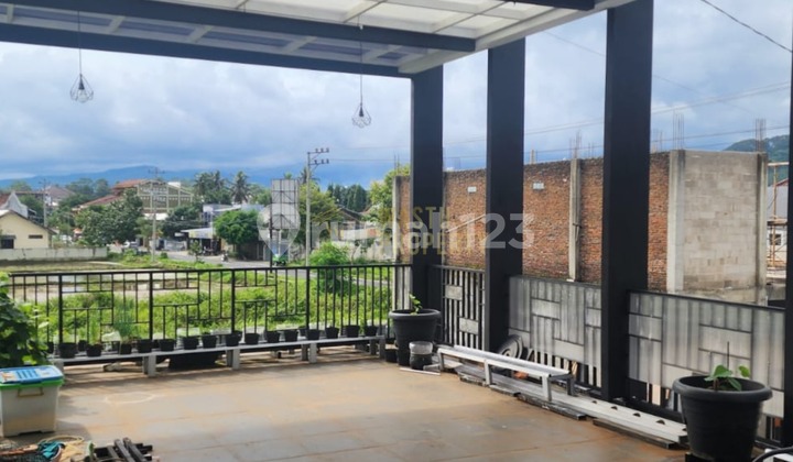 2-Storey Ready-to-Occupy House for Quick Sale Near Artos Mall 2-Storey Ready-to-Occupy House for Quick Sale Near Artos Mall