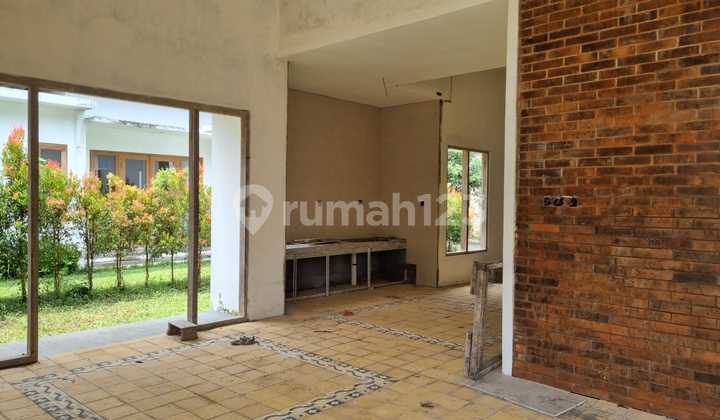 Villa for Sale Near Borobudur Temple with Hill Views