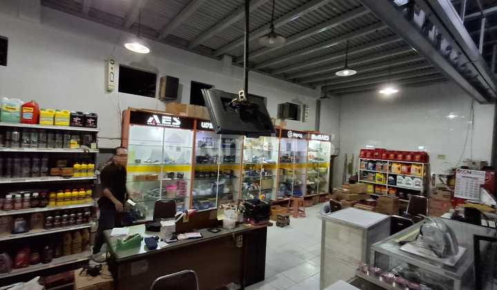 For Quick Sale Shop on Jl. Mt Haryono, Jogja City
