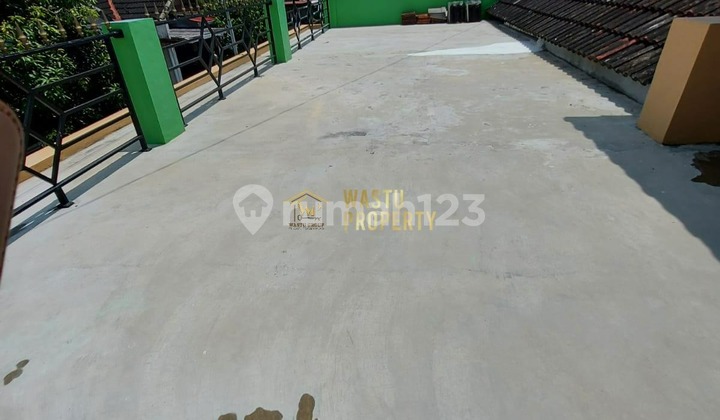 Rumah Besar Dekat Pasar Rejondani Ngaglik Sleman