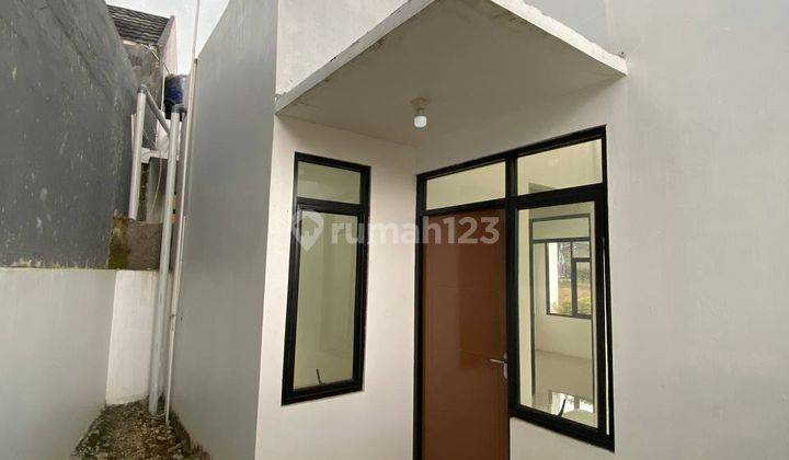 Rumah Baru Modern SHM di Depok Akses Strategis  7