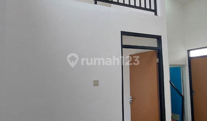 Dijual Siap Huni 10 menit Stasiun Depok Lama Konsep Mezzanine Dan Balkon 2
