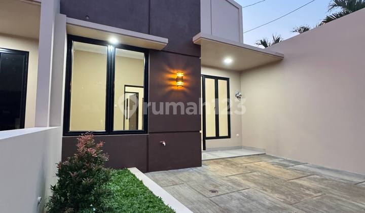 Rumah Modern Minimalis Spek Bata Merah Di Pancoran Mas Depok