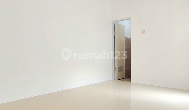 Scandinavian Concept New House 300 Million Range 3Km to Depok Station and Toll 2