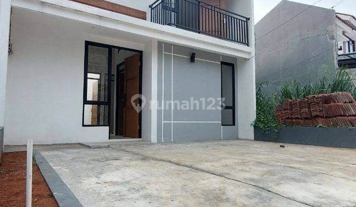 Dijual rumah siap huni SHM posisi hook LT91 deket stasiun depok 1