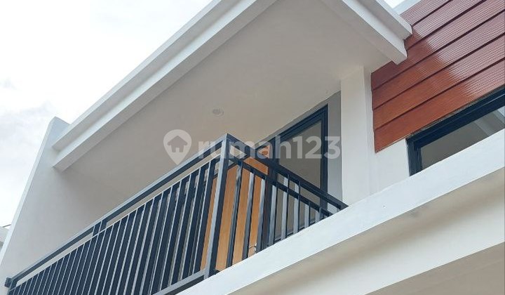 Rumah Semi 2 Lantai Posisi Hook Strategis Termurah 