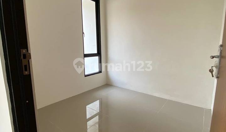 Rumah Baru Ready 400jtan Konsep Mezzanine dan Balkon 3Km Stasiun Depok 2
