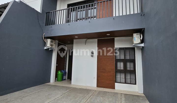 Luxury House for Rent in the City Center Luxury House for Rent in the City Center