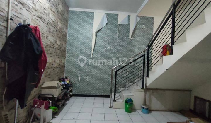 Dijual Rumah Kost aktif dan 2 Toko di Pleburan Semarang  5