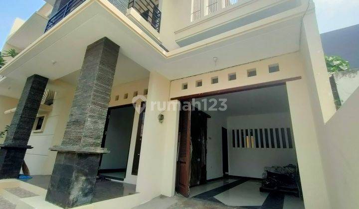 Rumah Mewah Tengah Kota Semarang Dekat Paragon Mall  2