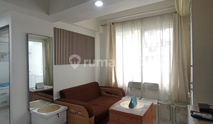 Apartemen 2Br View Kolam Bikin Mata Adem