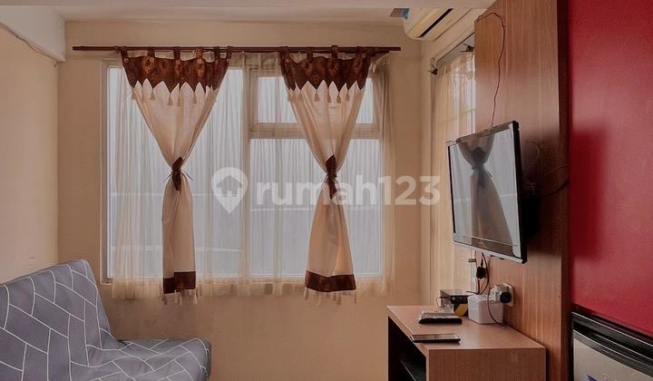 2 Bedroom Comfortable Apartment Rare & Most Sought After! 2